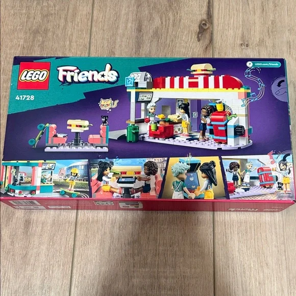 LEGO Friends Teal, Red & Yellow Heartlake Diner Playset - Picture 2 of 2